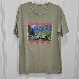 Aeri Always Looking Forward Graphic Short Sleeve T-shirt